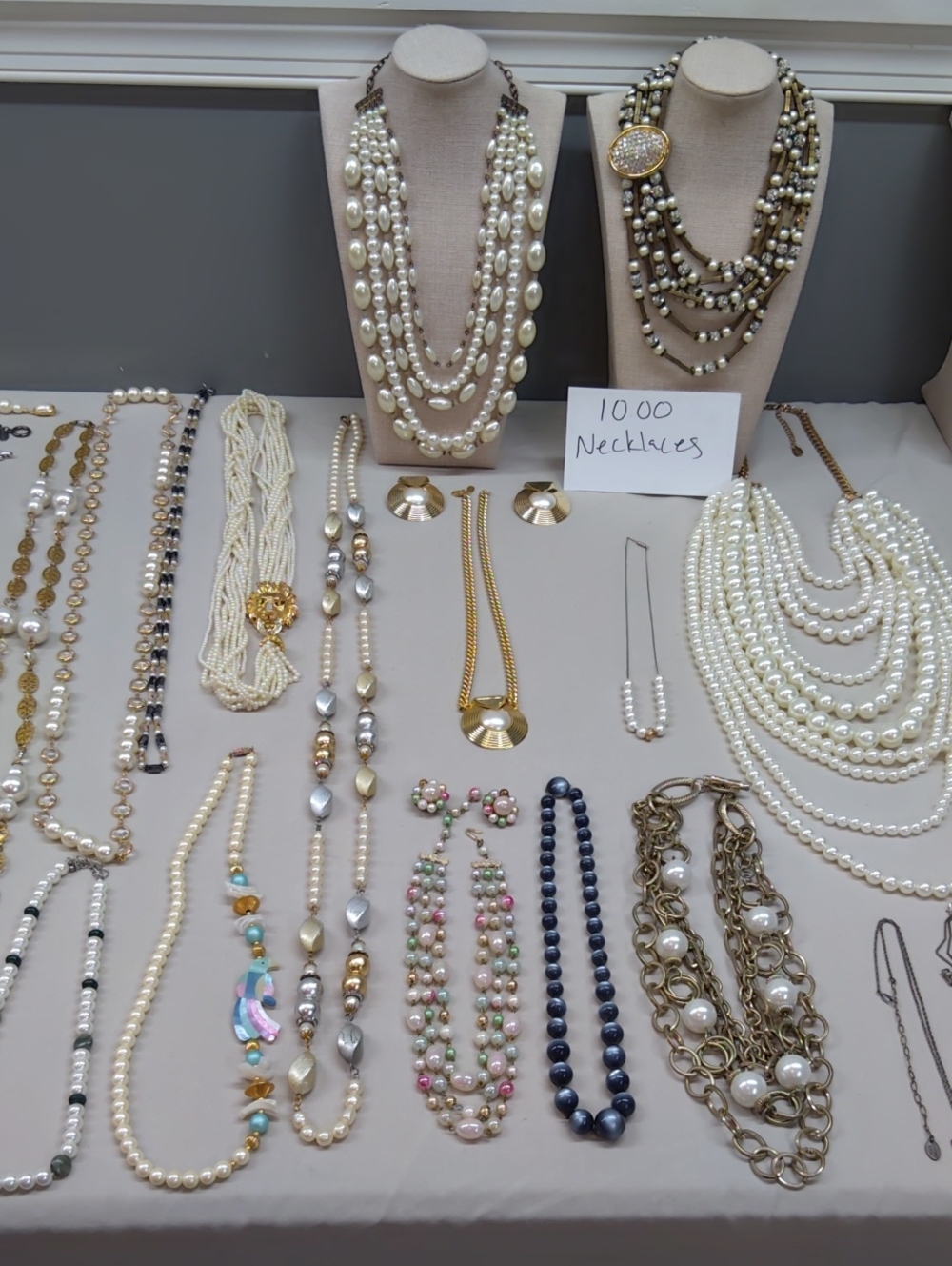Preview For 8-11 Show.. 47lb Signed And Unsigned Faux Pearls - Picture 4 of 15